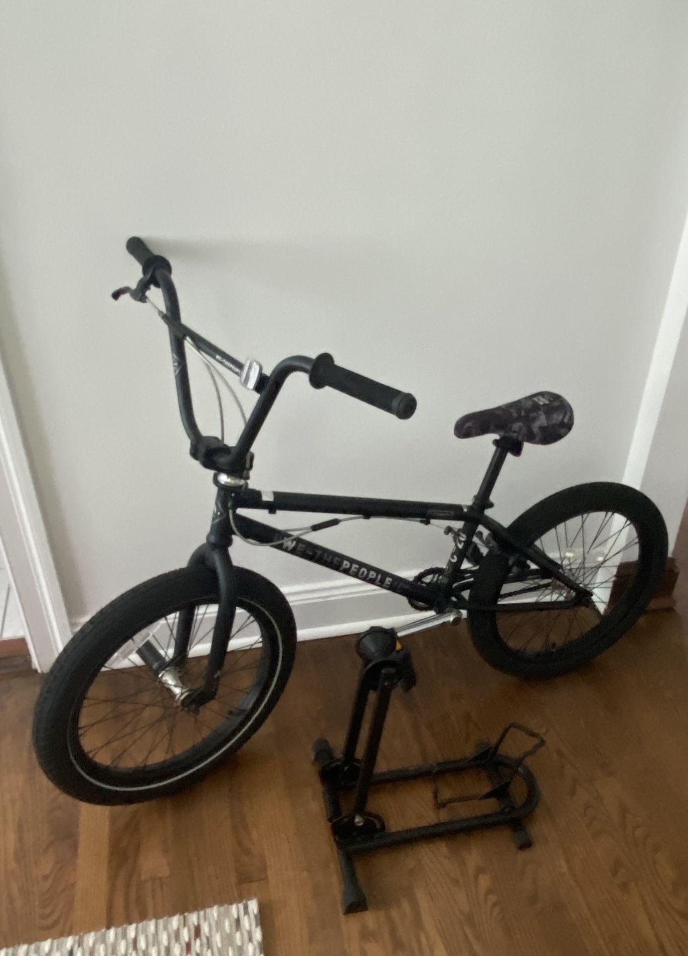 WeThePeople - Curse20 BMX Bike with Wheel-stand