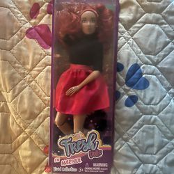 I'm Marisol The Fresh Dolls 11.5 in Fashion Doll Vivid Collection