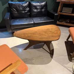 Table Mid Century Modern