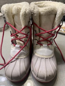 Cat & Jack Girls Snow Boots - size 13