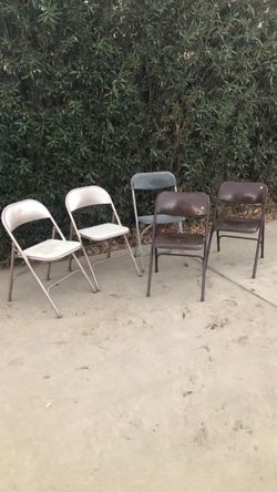 5 folding adult chairs