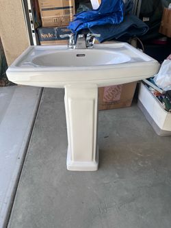 Pedestal Sink