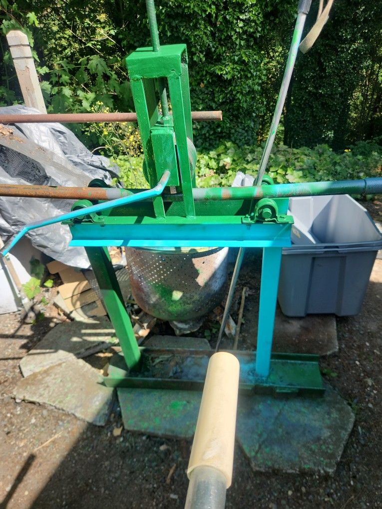 Tube Roller