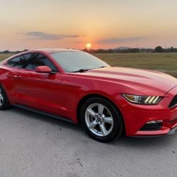 2017 Ford Mustang V6 