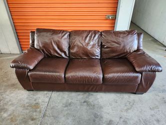 Italsofa Leather Couch w/Ottoman FREE DELIVERY