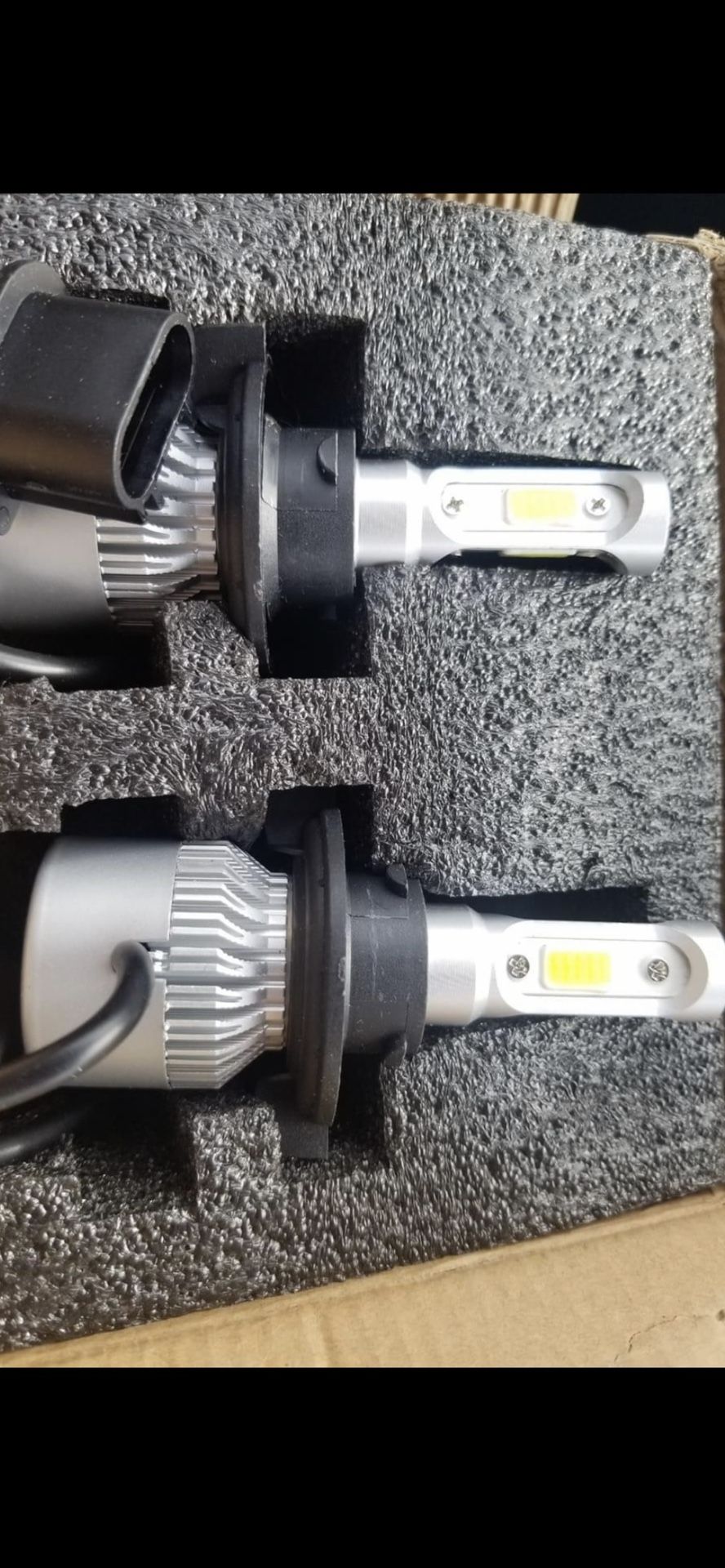 H11 Bulb,H9 H8 Light Bulb 400% Brightness 6500K White Extremely Super Bright Plug and Play Headlight Mini Size of Fog Bulb 2