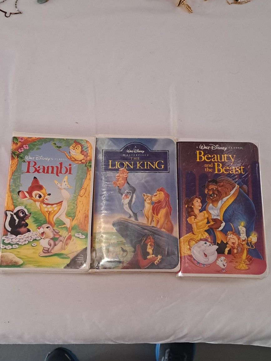 3 classic Disney VHS tapes