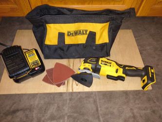 DeWalt 20V XR Brushless Oscillating Multi-Tool Kit