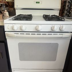 Ready For Pick Up Whirlpool XL44 Gas Stove – Used, Good Condition!