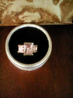 NEW SILVER PINK STONE RING