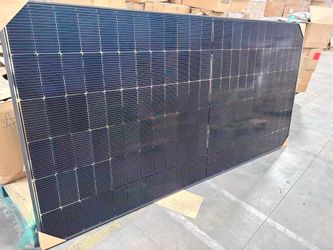 585    580W solar panels wholesale