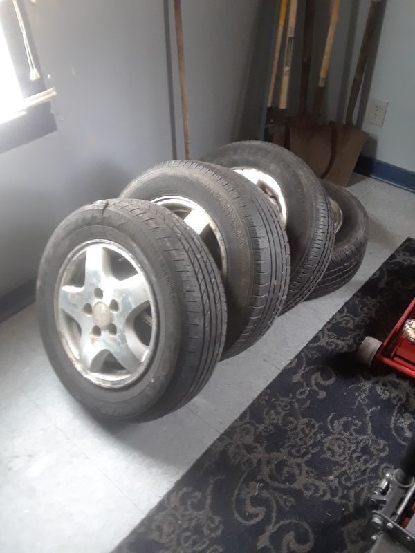 Used Tires Akron Ohio >> Rims And Tires Off Of A 2000 Honda Accord 5 Lug V6 100 In Akron Used Tires Akron Ohio >> Rims And Tires Off Of A 2000 Honda Accord 5 Lug V6 100 In Akron