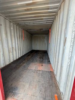 WIND & WATERTIGHT 20’ & 40’ SHIPPING CONTAINERS!
