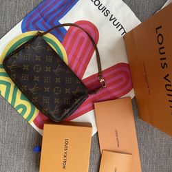 Louis Vuitton Pochette