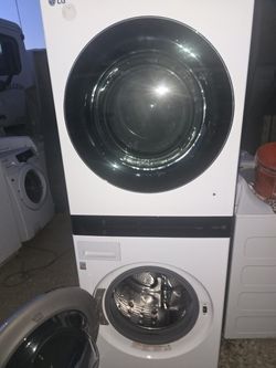 LG Washer And Gas Dryer Semi New Almost New