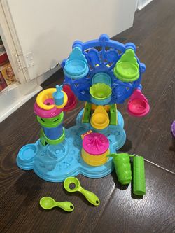 Play-Doh Lot