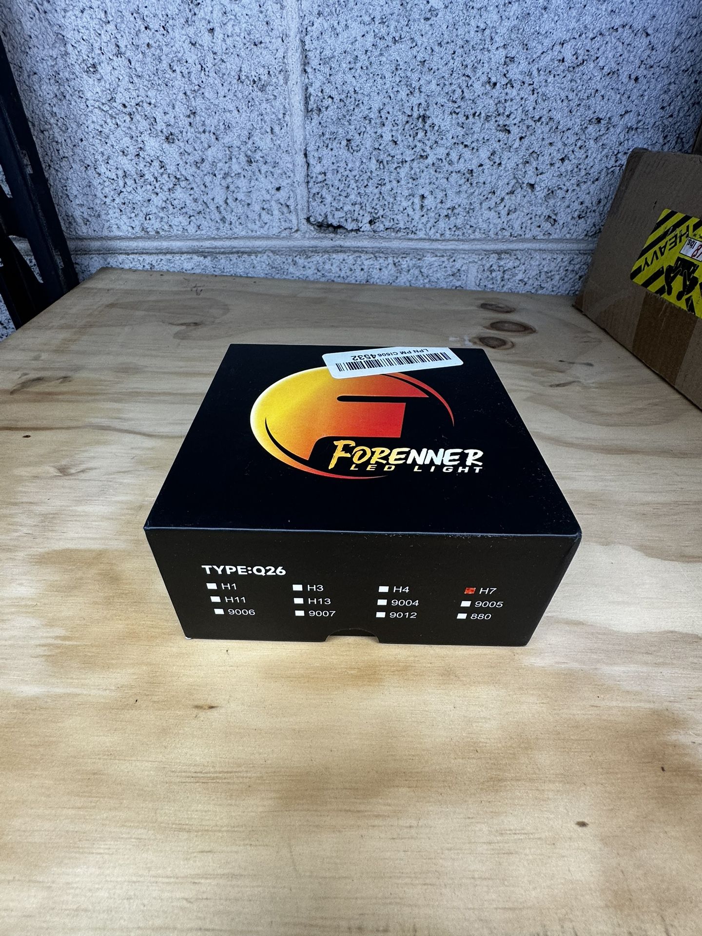 Enhance your driving experience with the FAHREN H7 bulb set LED Car Lights.These lighst offer superior brightness and durability, perfect for vehicles