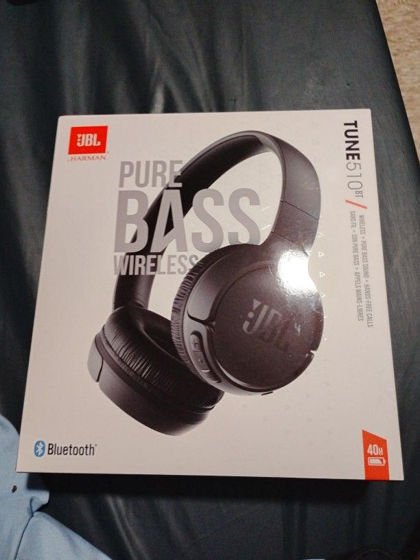 JBL/ Harman Tune 510BT Bluetooth Headphones