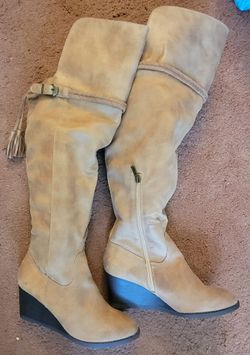 Knee high boots size 10 women's