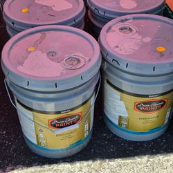 House paint 5 gal light gray