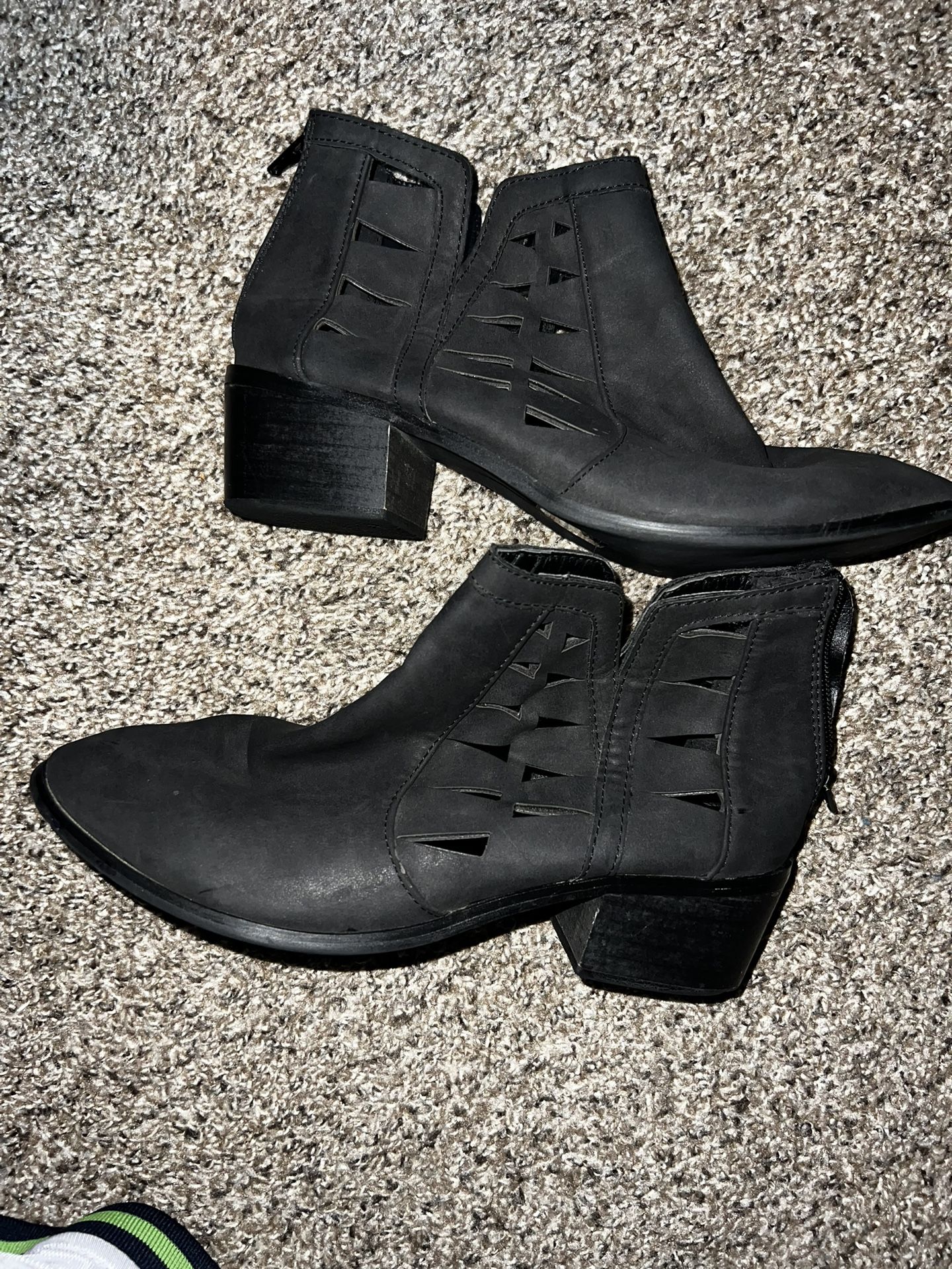 Cute Black Booties. Used Lots Of Life Left Sz 8