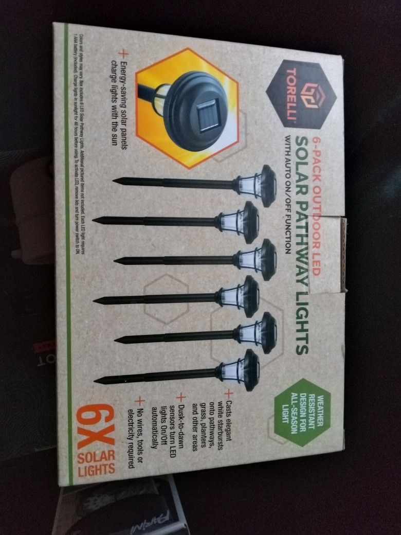 Brand New Led Solar Walkway Lights