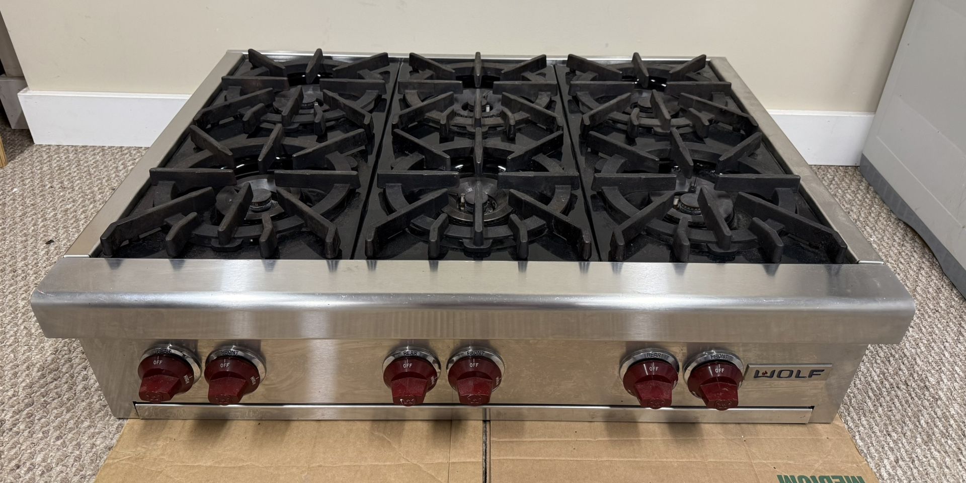 Wolf 36” RT366 Gas Cooktop 6 Burner