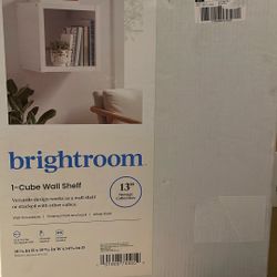 Bright room 1 Cube Wall Shelf 