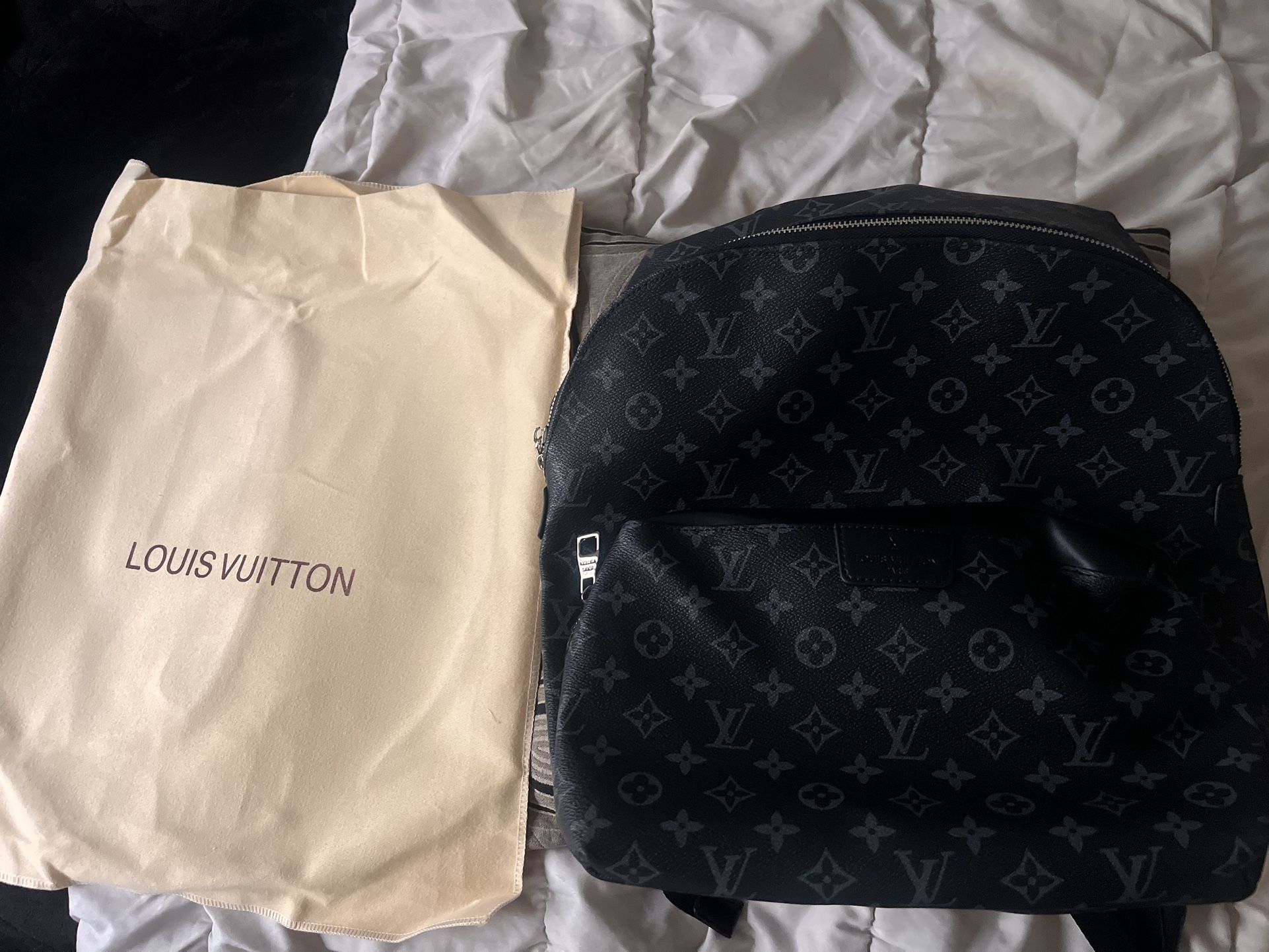 Discovery Backpack MM Louis Vuitton