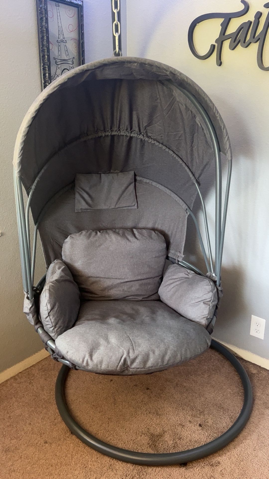 Swinging Indoor/Outdoor Egg Chair