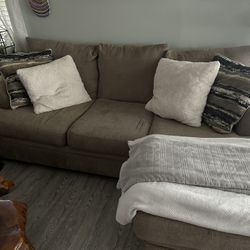 Couch With Storage Ottoman 