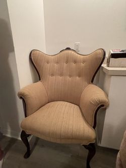 Wing Back Chair Set