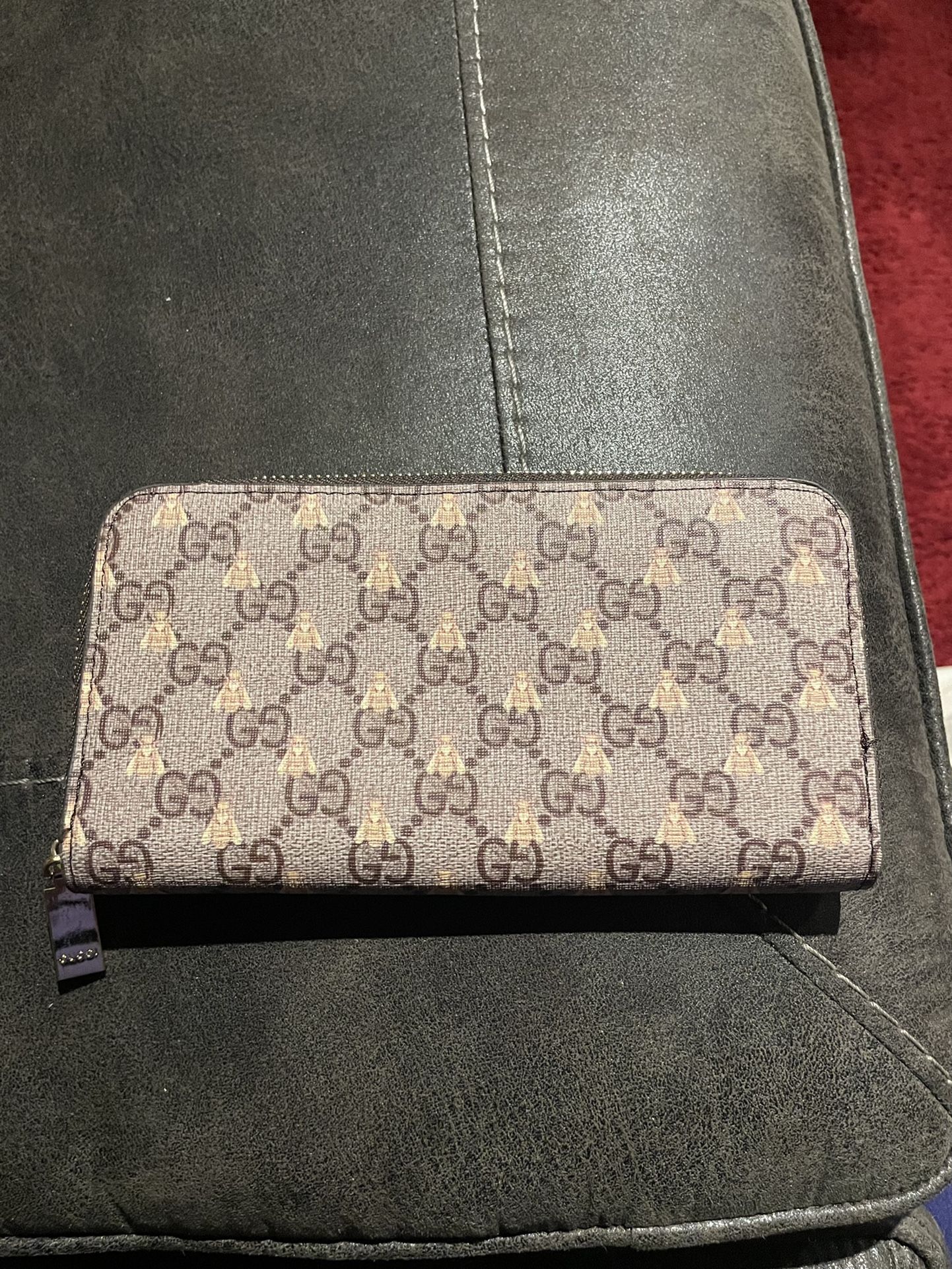 Gucci wallet make offer