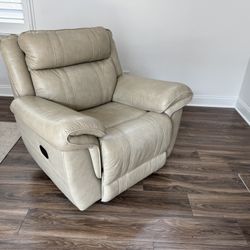 Gliding Recliner