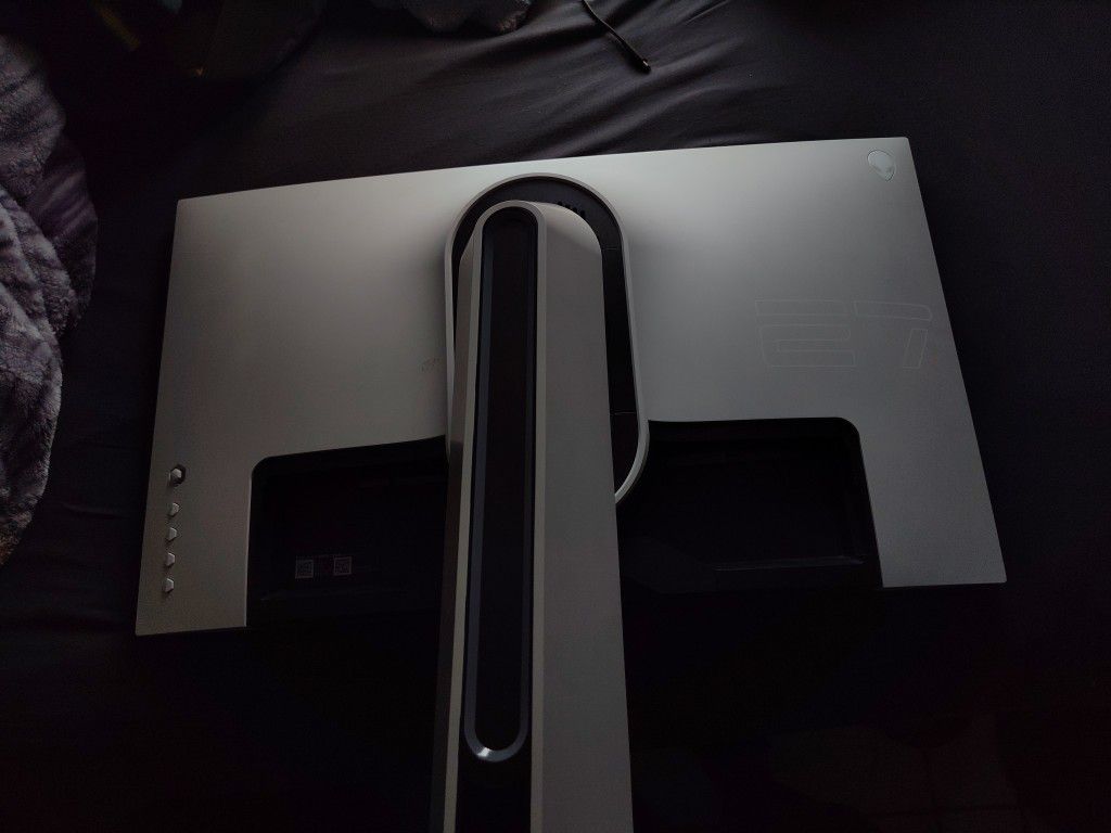 Alienware 27 Inch Monitor | 2k, 240hz | Read Bio