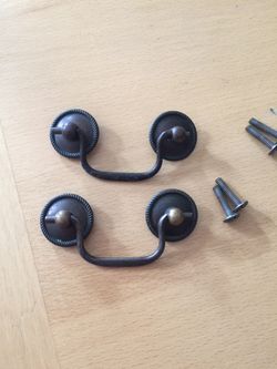 Hardware drawer pulls/bails