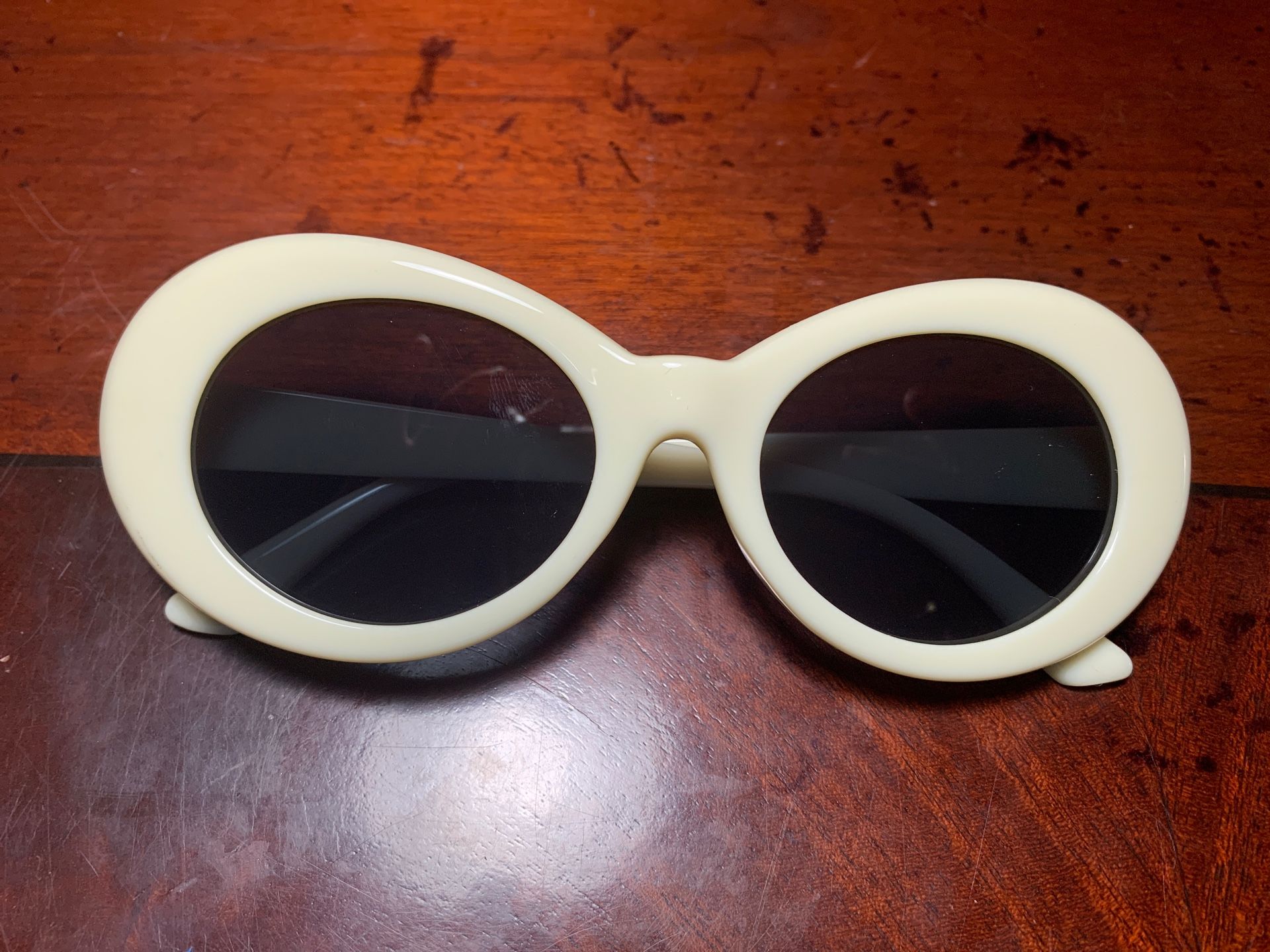 Peach clout goggles