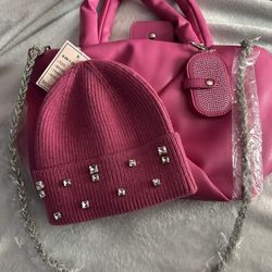 BCBGeneration 4-In-1 Gift Set Tote Bag NWT