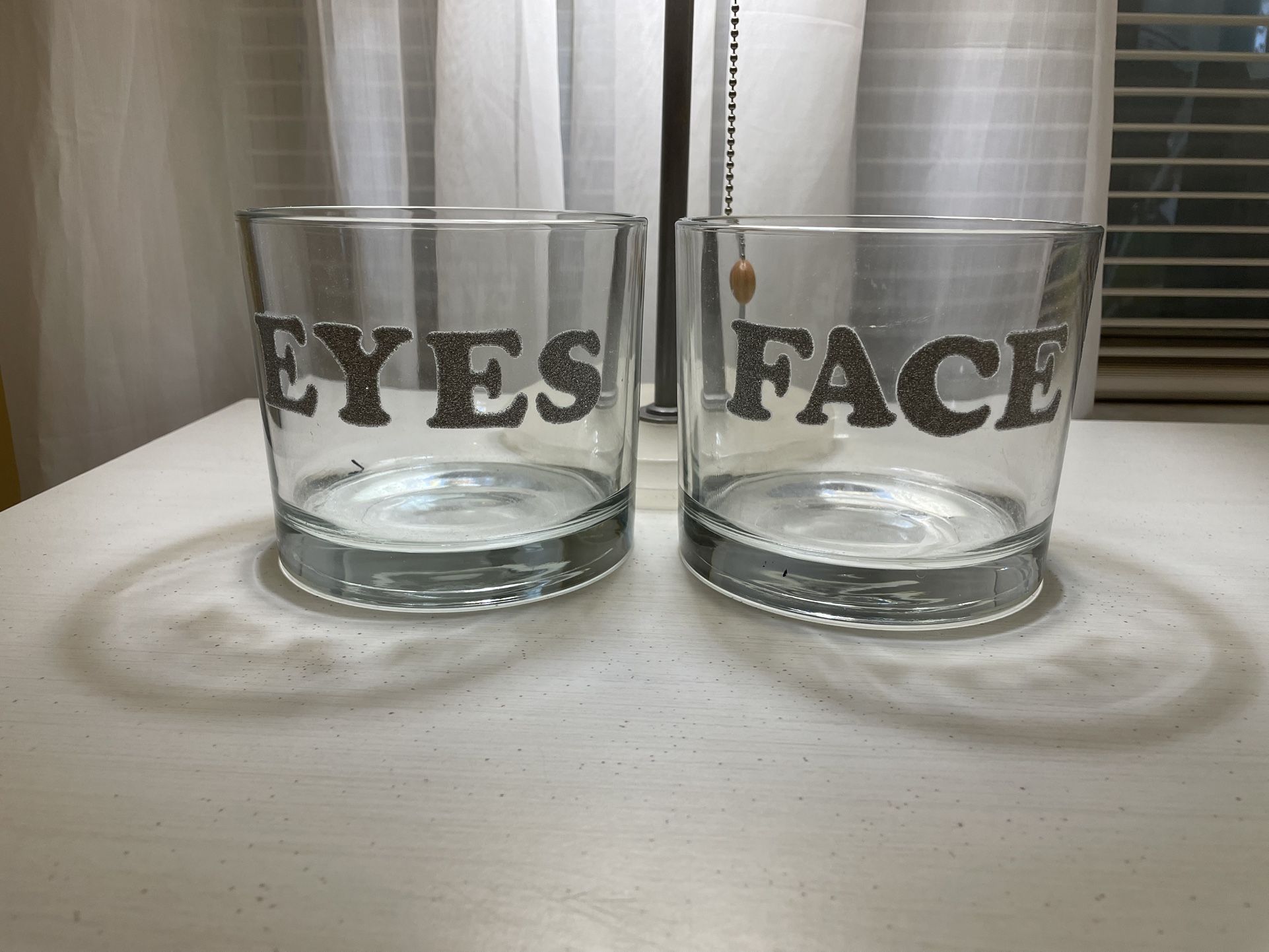 Eyes / Face Containers 