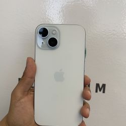 💎 iPhone 15 256 GB Unlocked BH100% 🔋 Case And Headphones For Free ‼️