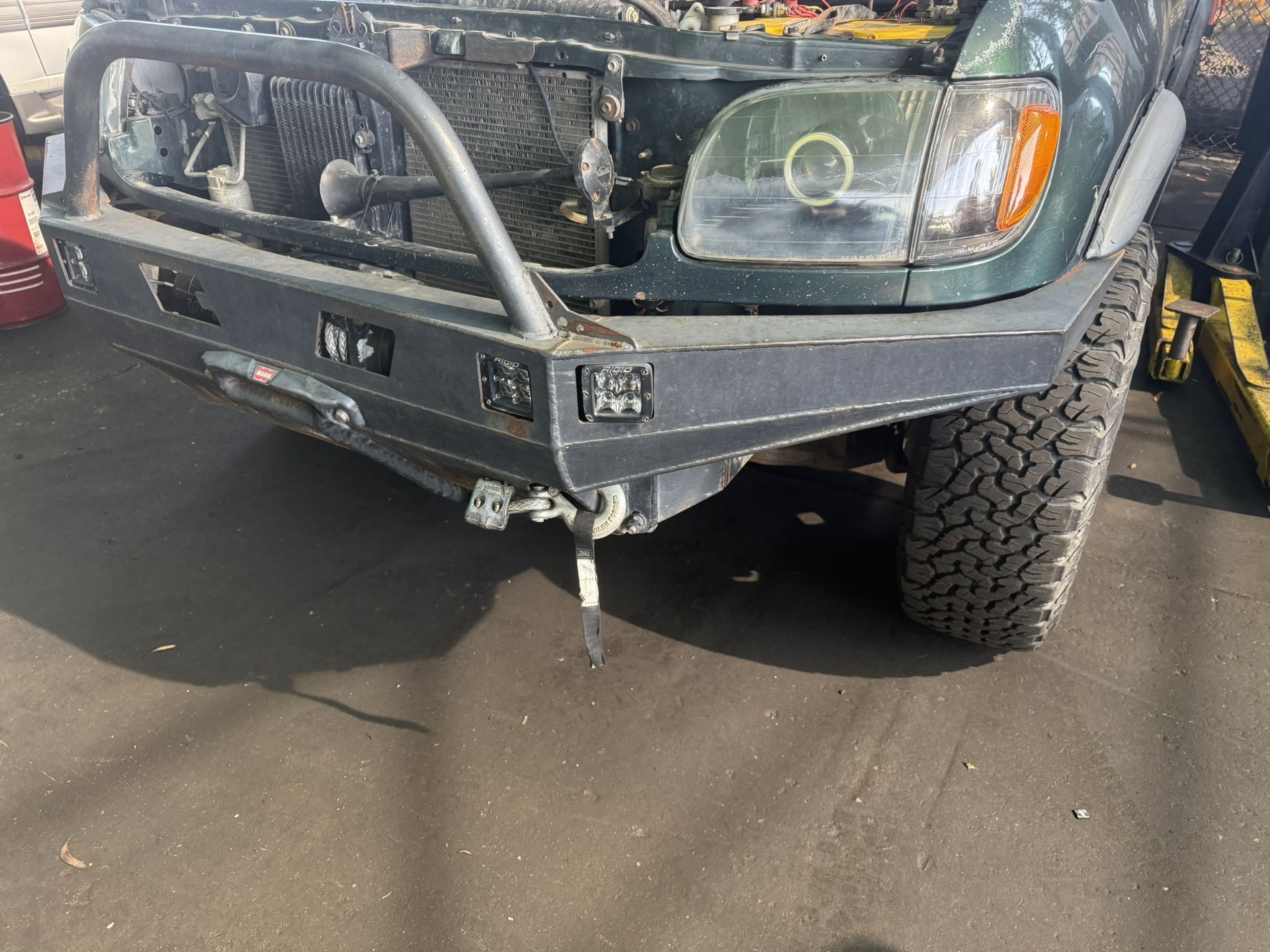 Front Bumper 2000-2006 Tundra Excab 2001-2007 Sequoia
