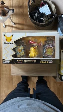 Pokémon Celebration V Max Pikachu Figure Collection