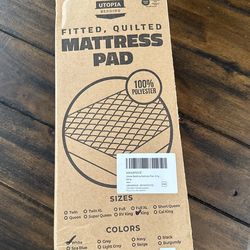 Brand New Mattress Pad King Size White 
