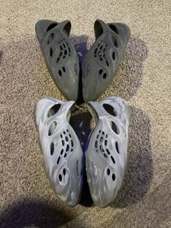 Yeezy foam runners size 9