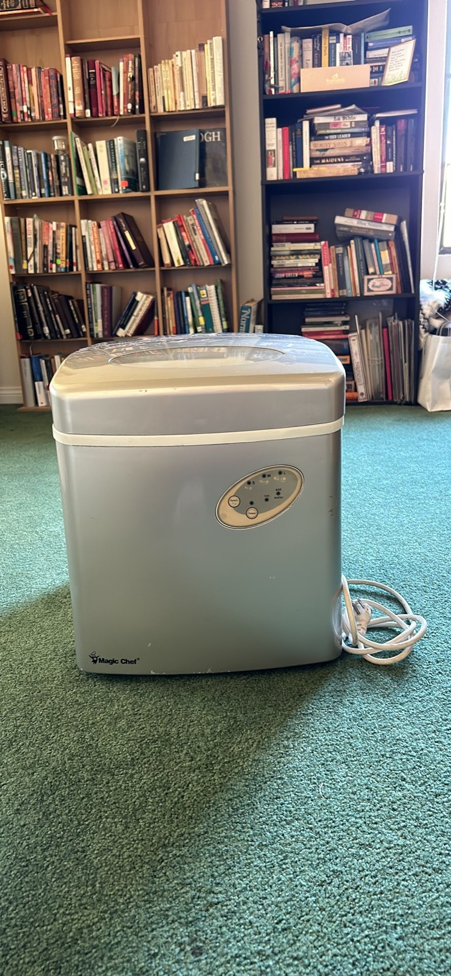 Magic Chef Ice Maker
