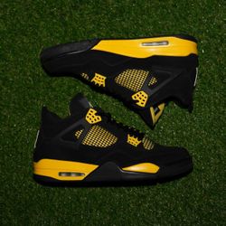 Jordan 4 thunder 