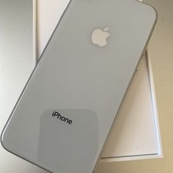 Iphone 8 Silver 64GB ANY CARRIER