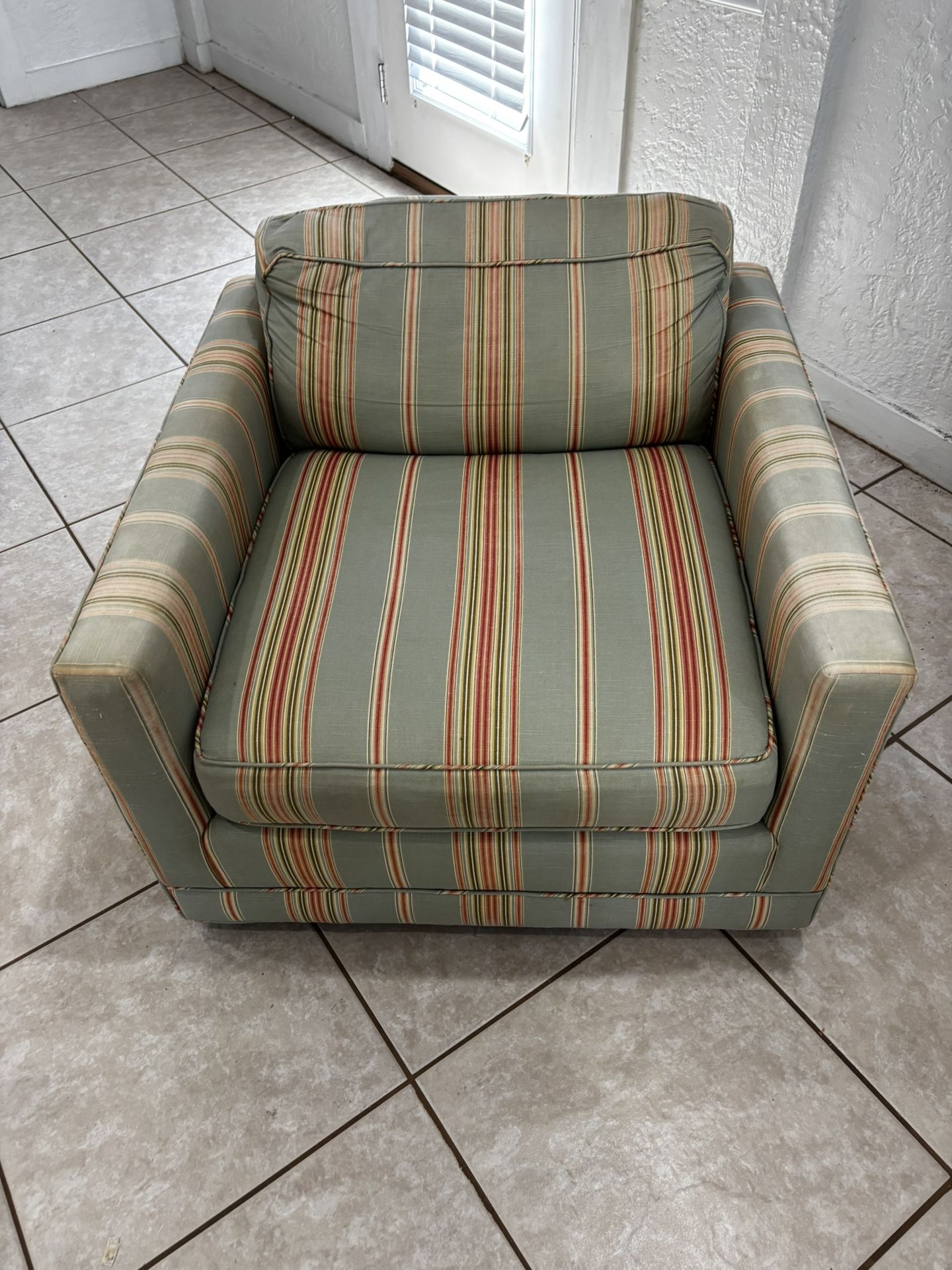 Arm Chair With Cover
