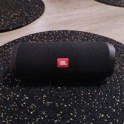 JBL Flip 4