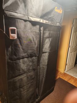 2'x4' Gorilla Grow Tent With HLG 350R 